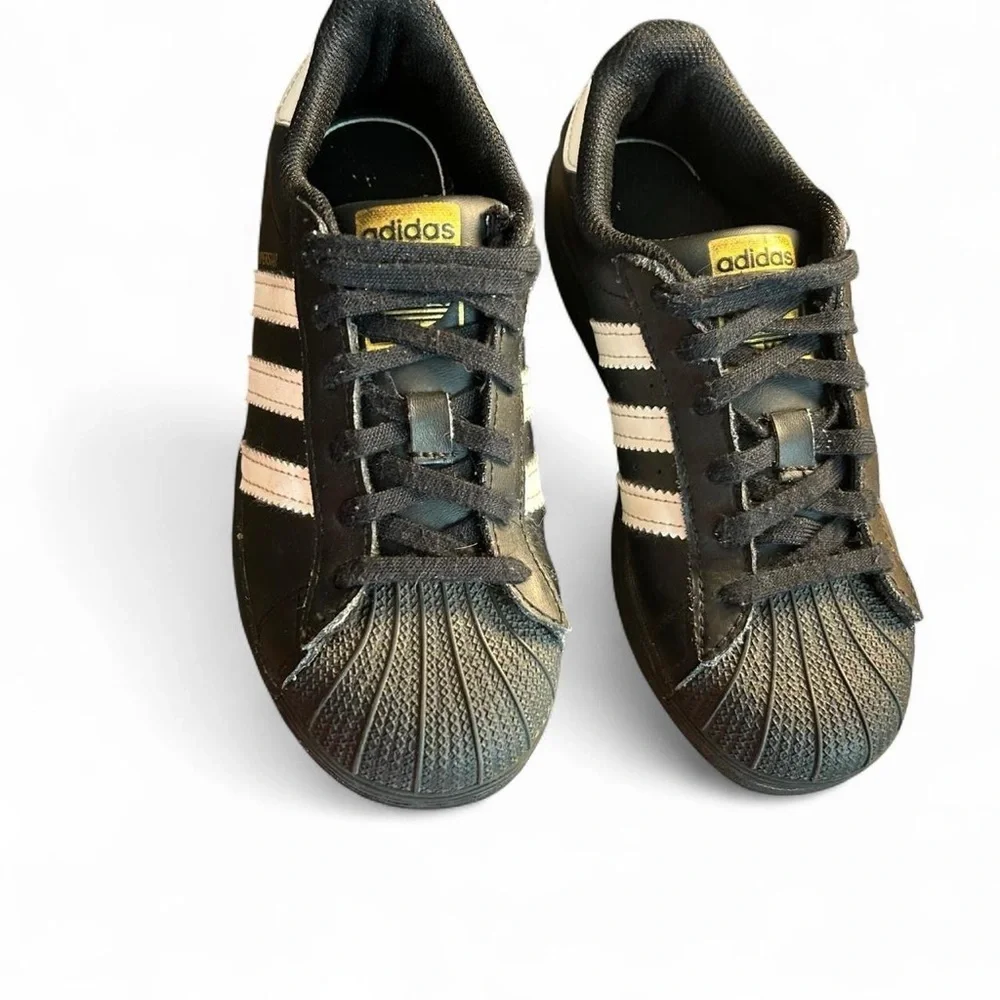 Adidas Originals Superstar Boys Sneakers – Size 2